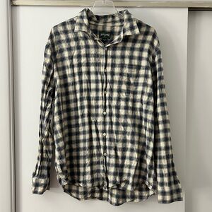 American Eagle Outfitters Casual Button Down Plaid Shirt